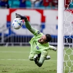 Ronaldo pede desculpas à torcida após eliminação do Bahia e cobra reação imediata