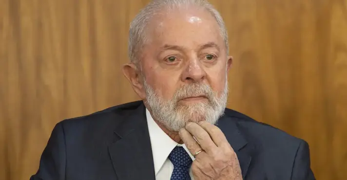 Governo Lula gasta R$ 10 milhões com anúncios em revistas