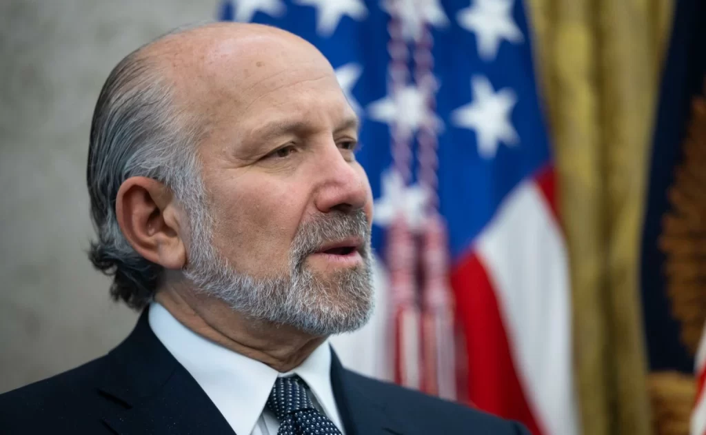 Epstein: Secretário de Comércio dos EUA admite ter visitado ilha