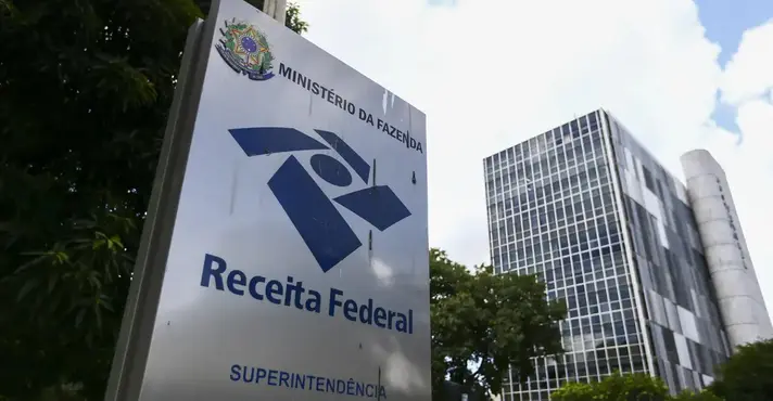 Receita nega acesso irregular a dados fiscais de Gonet