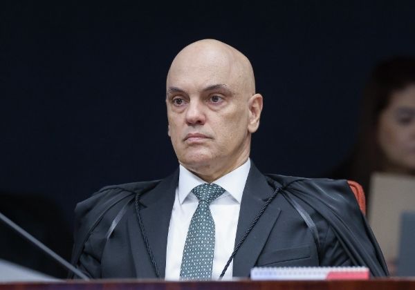 Alexandre de Moraes inicia votos e aponta motivação política no caso Marielle