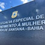 Delegada interrompe agressões e prende homem em flagrante por violência doméstica em Feira de Santana