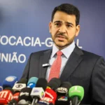 Lula deve enviar nesta terça ao Senado indicação de Messias ao STF