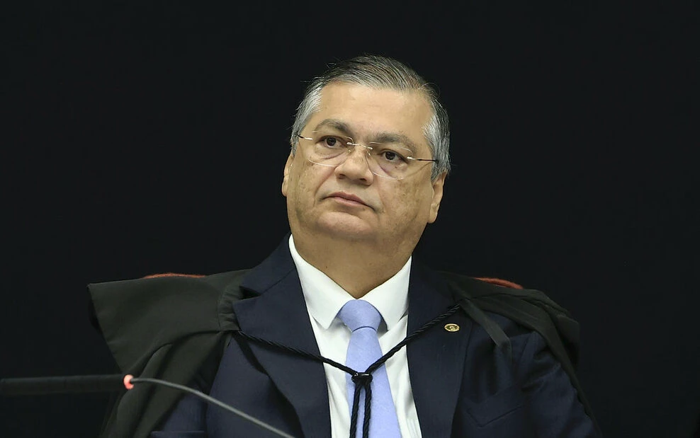 Dino suspende quebra de sigilo de Lulinha na CPMI do INSS