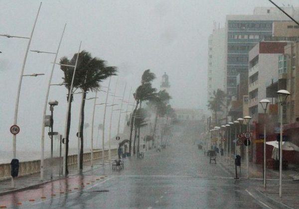 Salvador entra em estado de atenção após chuvas superarem média do mês