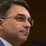 Flávio anuncia ex-ministra do TSE e advogado da Lava Jato para integrar campanha