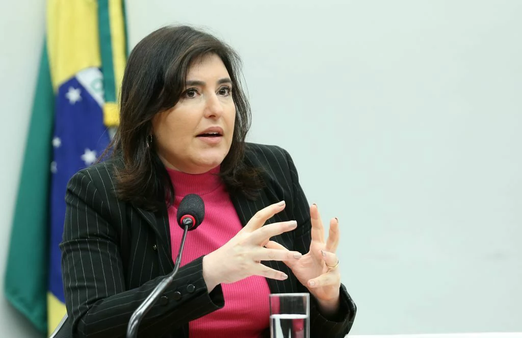 Simone Tebet afirma que fim da escala 6×1 não quebrará o Brasil