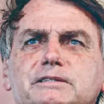 Bolsonaro apresenta melhora clínica, mas continua em UTI