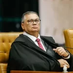 Para blindar Lulinha em CPMI, Dino atropela entendimento do STF