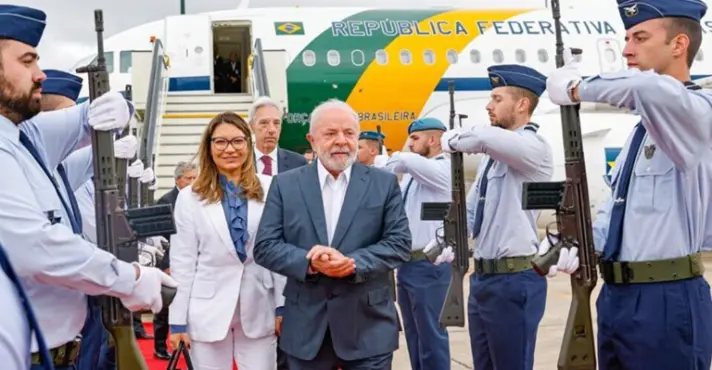 Lula gasta R$ 44 milhões em viagens internacionais