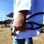 MEC pune mais de 50 cursos de medicina por desempenho insuficiente