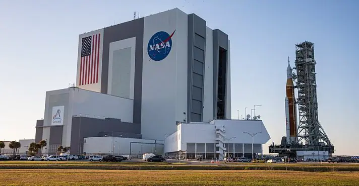 Nasa desiste de base na órbita da Lua e prevê instalação direto na superfície