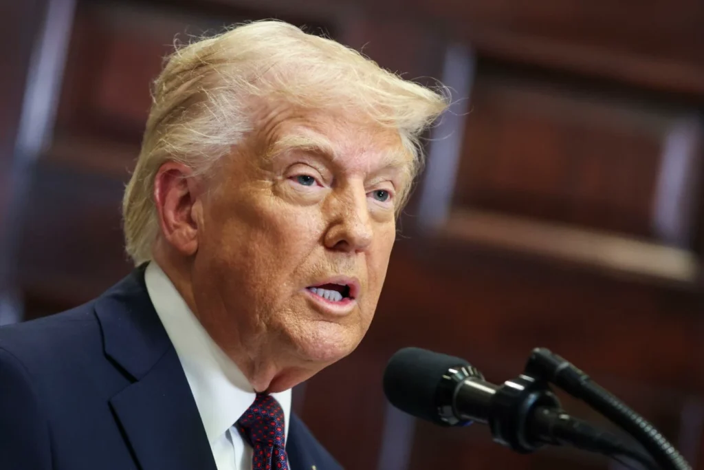 Trump a aliados: “Vão ao Estreito de Ormuz e tomem-no”