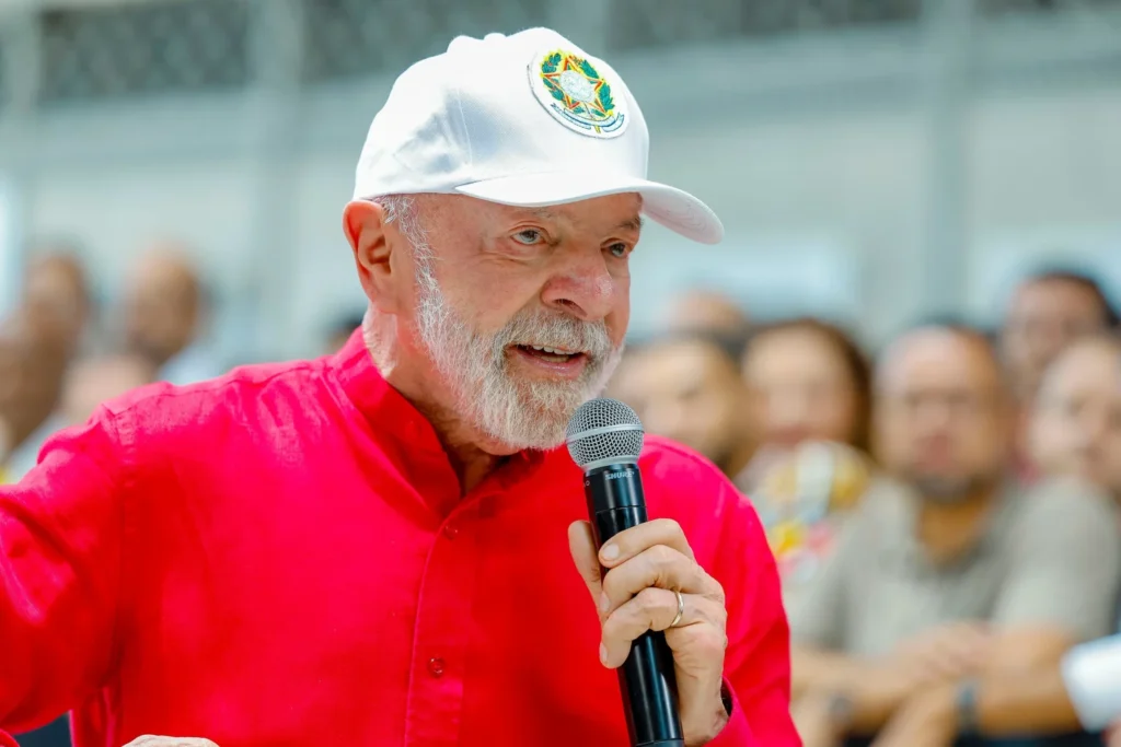 Lula responde críticas do governo dos EUA ao Pix: “É do Brasil”