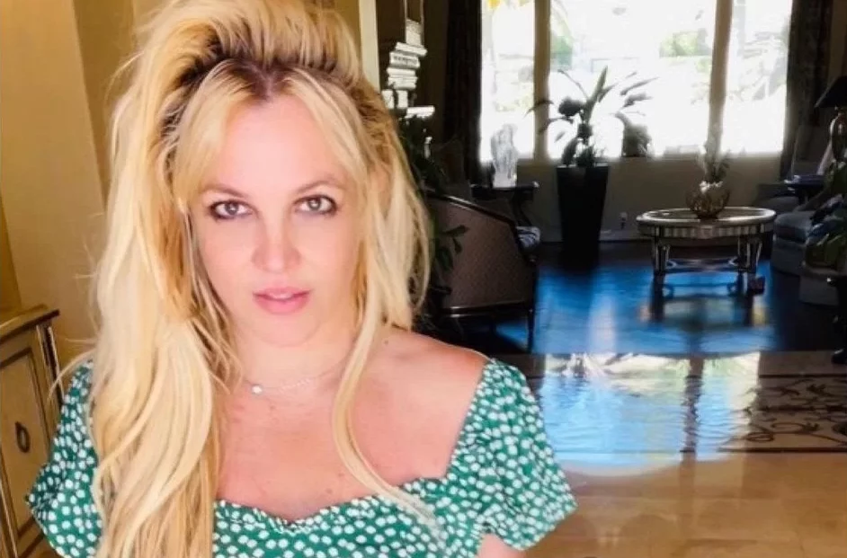 Britney Spears é internada em clínica de reabilitação