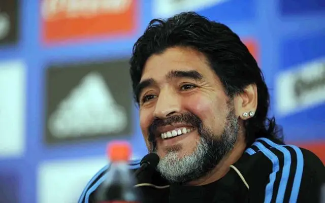 Julgamento sobre a morte de Maradona recomeça na Argentina