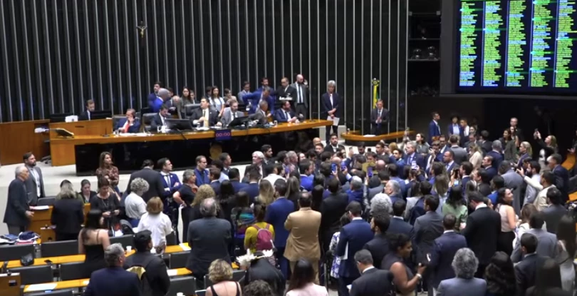Dosimetria: Câmara rejeita veto de Lula; decisão vai ao Senado