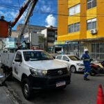 Em três meses, Neoenergia Coelba remove 298 toneladas de cabos irregulares de telefonia e internet na Bahia