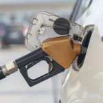 Acelen anuncia redução nos preços de combustíveis na Bahia