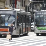 Inflação oficial chega a 0,88% em março, diz IBGE