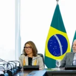 Em sanção do Dia da Covid, Lula ataca Bolsonaro e pede uso de cartilha a militantes