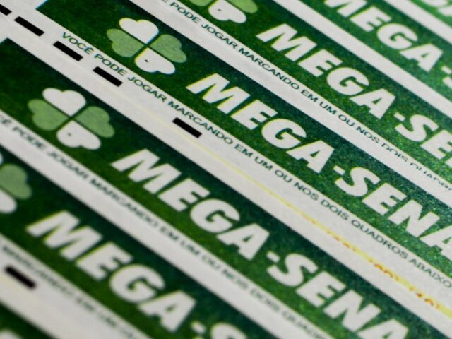 Sorteio da Mega-Sena desta terça-feira é suspenso; entenda