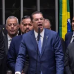 Líder do PL na Câmara propõe escala 4×3 e desafia a esquerda