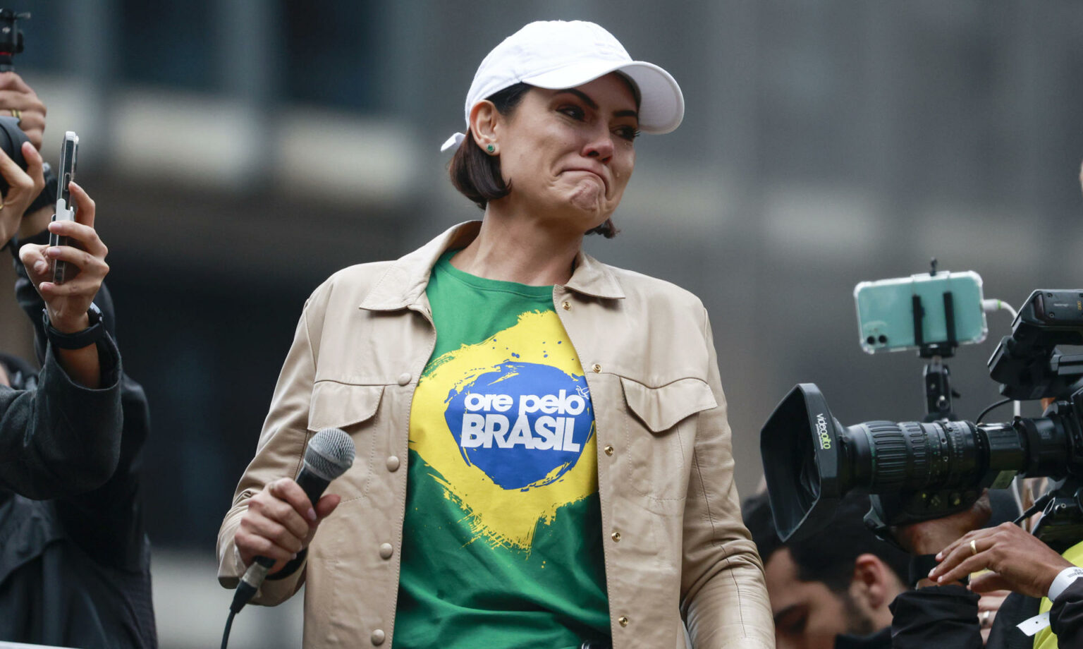 Michelle atualiza estado de Jair Bolsonaro