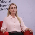 STF afasta policial suspeito de vazar contrato de Viviane Barci
