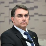 Flávio diz que quer ouvir Daniel Vorcaro em CPMI do Master