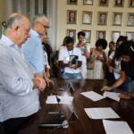 Escolas municipais de Feira recebem reforço de mais 145 professores e 22 cuidadores