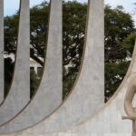 Flávio Bolsonaro irá denunciar Lula no STF por ameaça