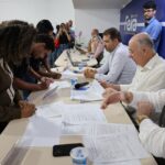 Semana começa com 58 novos servidores públicos tomando posse na Prefeitura de Feira