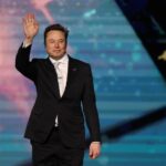 Elon Musk se torna o primeiro trilionário da história