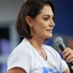 Aliados tentam convencer Michelle a se manter na disputa pelo Senado