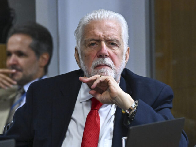 Wagner tentou vender terreno de R$ 15 milhões após ser alvo da PF