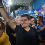“Vamos devolver a esperança ao jovem da Bahia”, diz ACM Neto em noite de escuta popular e história de superação no Cabula