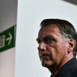PF faz buscas na casa de Jair Bolsonaro à procura de armas