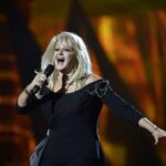 Quem era Bonnie Tyler, cantora que morreu aos 75 anos