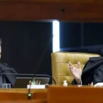 Mendonça libera para julgamento relatório da PF que aponta elo entre Moraes e Vorcaro