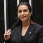 Roberta Roma está estável após infarto e permanece internada em UTI em Salvador