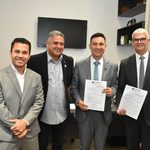 Feira de Santana propõe Bolsa Permanência de R$ 200 para estudantes da EJA