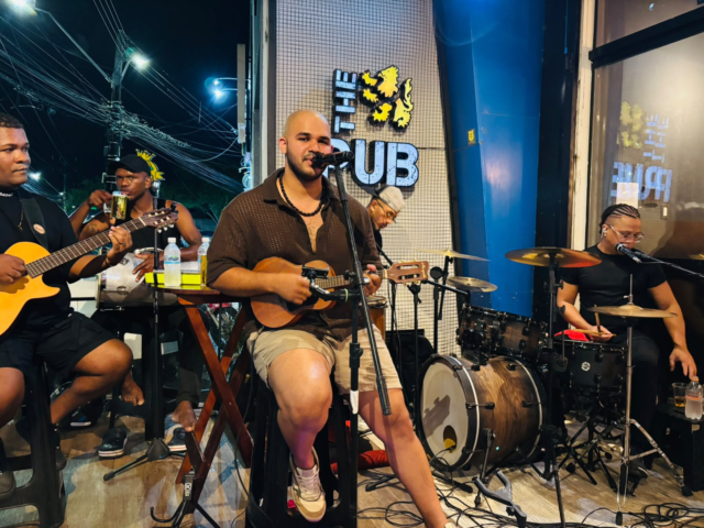BatucaMais estreia em Feira de Santana e chega ao cenário do samba com a voz de Elias Brito