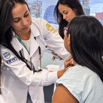 Antes do consultório: por que a formação médica precisa aproximar futuros médicos da realidade dos pacientes?