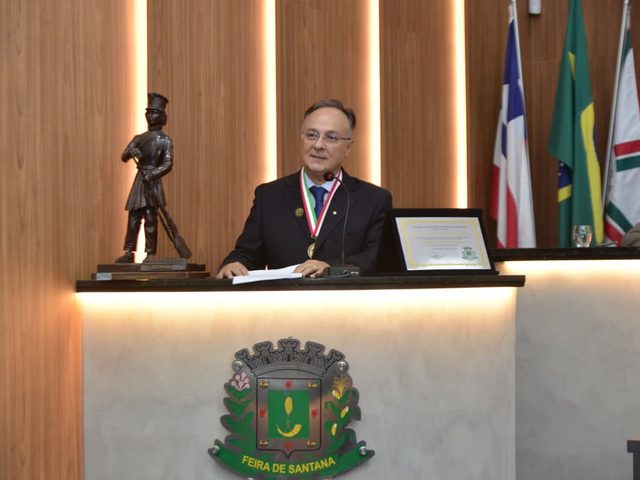 Promotor de Justiça recebe dupla homenagem na Câmara: Comenda Maria Quitéria e cidadania feirense
