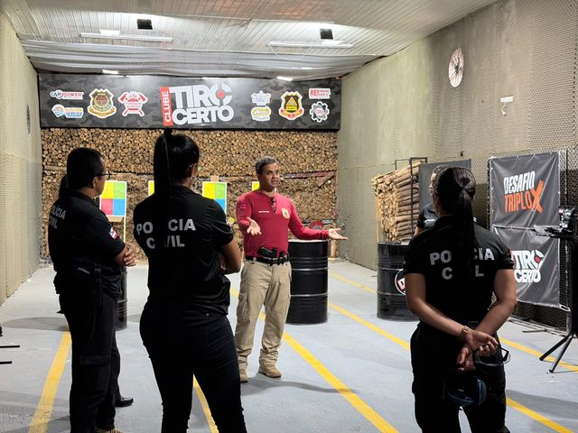 Servidoras da Deam de Feira de Santana realizam treinamento de tiro