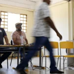 Cerca de 158,7 milhões de eleitores vão às urnas em todo o país