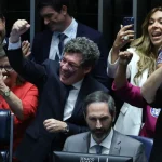 Brasil aprova maior mudança para trabalhadores desde 1988
